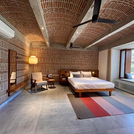 Hostel Ostel In Puducherry Zewnętrze zdjęcie